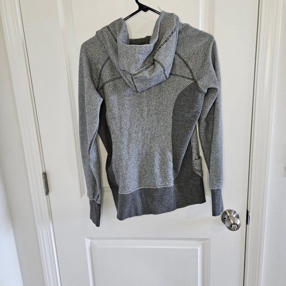 90 degree zip up gray and white stripe hoodie with thumb holes M - Picture 4 of 5